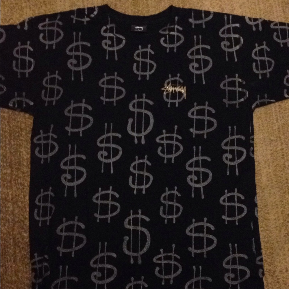 Stussy T-shirt size: Large